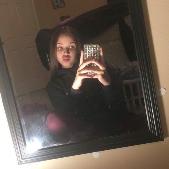 Meet your Posher, Anastasia - Picture 1 of 1